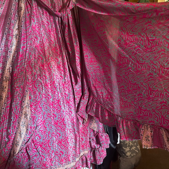 Kantha Bae Ruffle Kimono - Picture 6 of 7